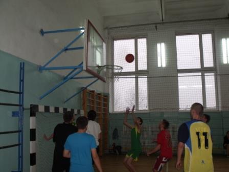 Змаганя з баскетболу