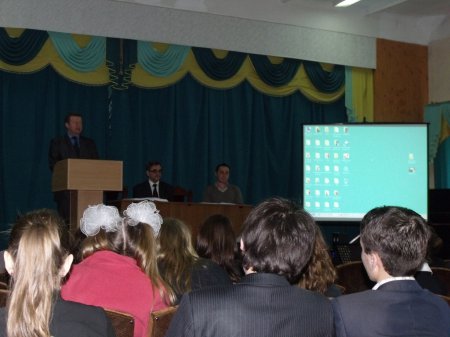 Зустріч учнів 11 класів з ректором Національного університету водного господарства та природокористування