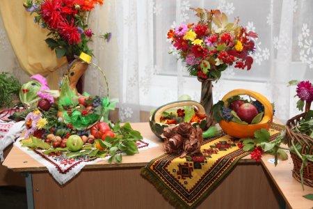 Виставка композицій "Осінній калейдоскоп"