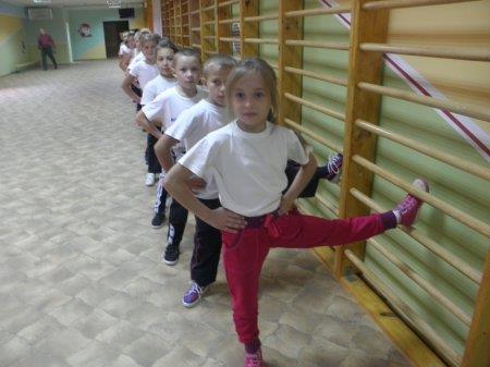 Урок фізичної культури з елементами гімнастики у початкових класах