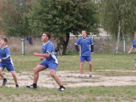 Товариська зустріч між збірними командами працівників та учнів колегіуму