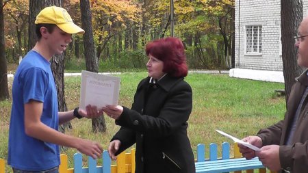 Районний огляд юних інспекторів руху.