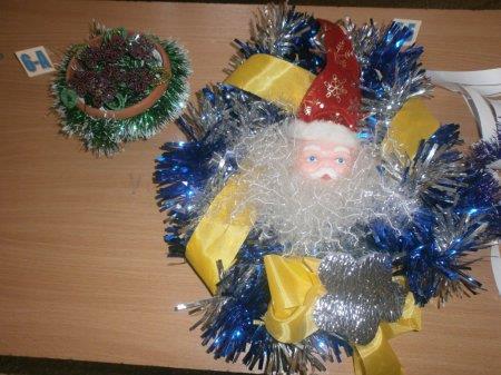 Виставка новорічних композицій