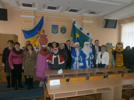 Новорічні привітання для організацій селища