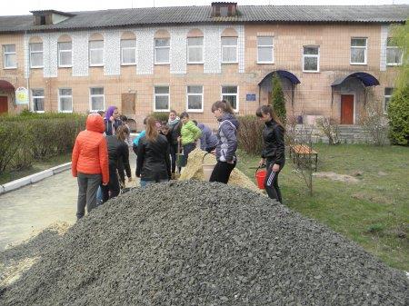 Стартували навчально-польові збори