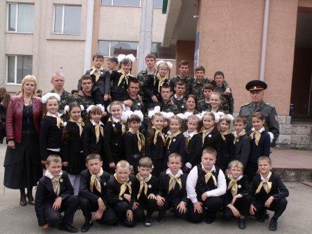 Конкурс пісні і строю