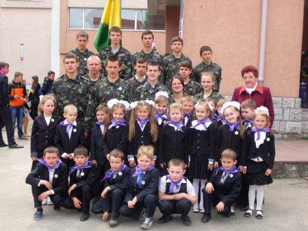 Конкурс пісні і строю