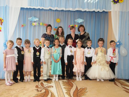 Випускний бал у дошкільному підрозділі "Вулик"