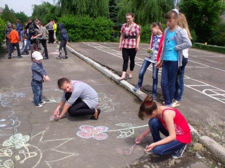 Відпочиваємо та розважаємось у таборі "Вулик"