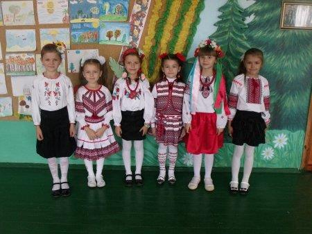 ДЕНЬ УКРАЇНСЬКОЇ ВИШИВАНКИ – СВЯТО ПАТРІОТИЗМУ І ВИШУКАНОЇ КРАСИ