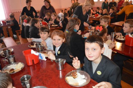 У колегіумі організовано гаряче харчування