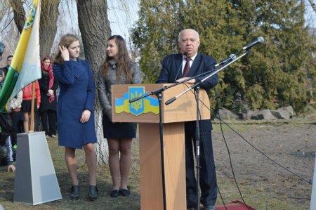 Відкриття скульптурної композиції бджілки.