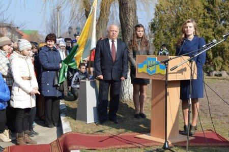 Відкриття скульптурної композиції бджілки.