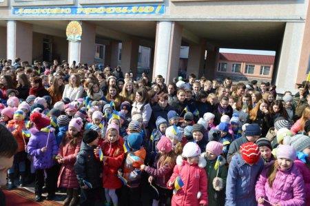 Відкриття скульптурної композиції бджілки.