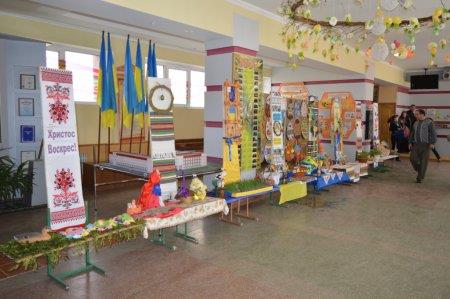 Фотовернісаж І фестивалю Великодньої писанки 2015