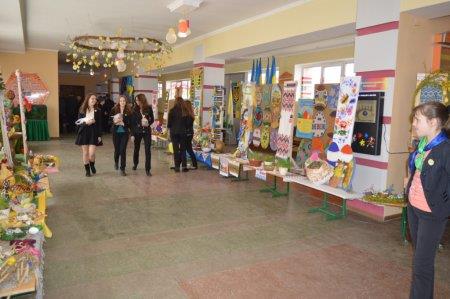 Фотовернісаж І фестивалю Великодньої писанки 2015