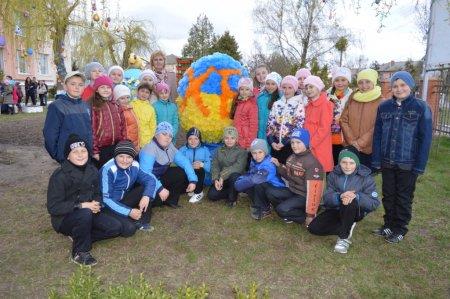 Фотовернісаж І фестивалю Великодньої писанки 2015