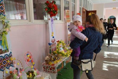 Фотовернісаж І фестивалю Великодньої писанки 2015