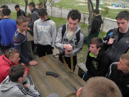 Навчально-польові збори продовжуються...