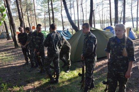 Показовий виступ учнів військово-спортивного профілю