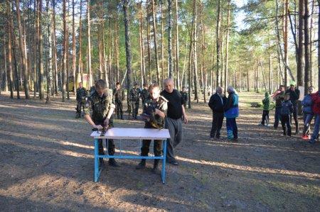 Показовий виступ учнів військово-спортивного профілю