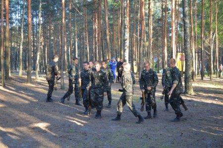 Показовий виступ учнів військово-спортивного профілю