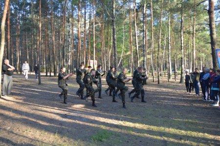 Показовий виступ учнів військово-спортивного профілю
