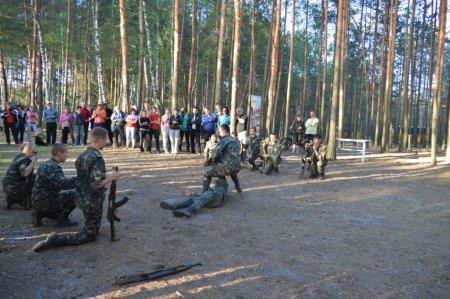 Показовий виступ учнів військово-спортивного профілю