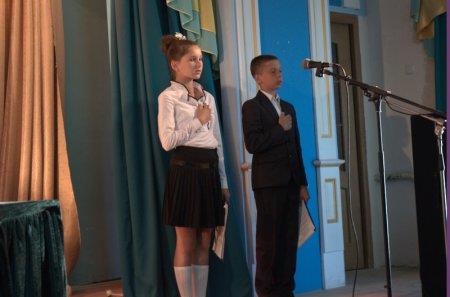 Урочисте вручення свідоцтв про освіту учням 9 класів.