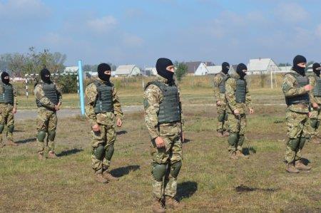 Посвята у члени військово-патріотичного об'єднання "Захисник України"