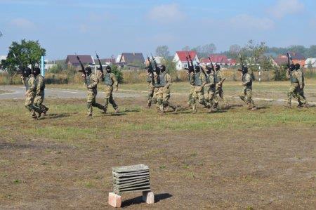 Посвята у члени військово-патріотичного об'єднання "Захисник України"