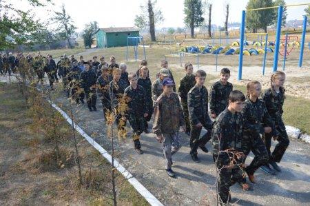 Посвята у члени військово-патріотичного об'єднання "Захисник України"