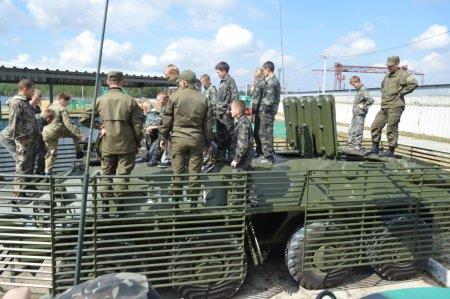 Посвята у члени військово-патріотичного об'єднання "Захисник України"