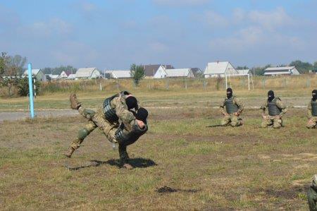 Посвята у члени військово-патріотичного об'єднання "Захисник України"