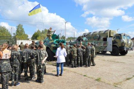 Посвята у члени військово-патріотичного об'єднання "Захисник України"