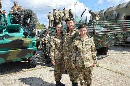Посвята у члени військово-патріотичного об'єднання "Захисник України"