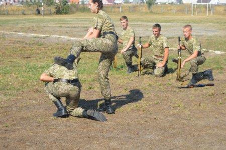 Посвята у члени військово-патріотичного об'єднання "Захисник України"