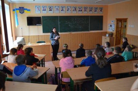 До Дня захисника України