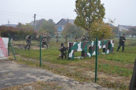 Заняття на «Єдиній смузі перешкод»