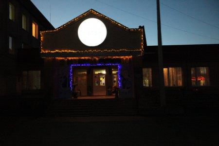 Новорічні свята для учнів середньої школи