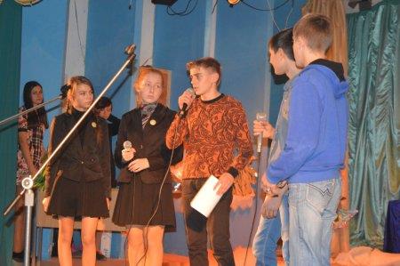 НОВОРІЧНІ КАЗКИ УЧНІВ 8-9-Х КЛАСІВ