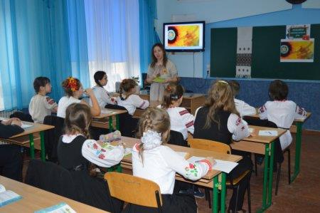 Участь учнів колегіуму у VII Всеукраїнській українознавчій грі "Соняшник"