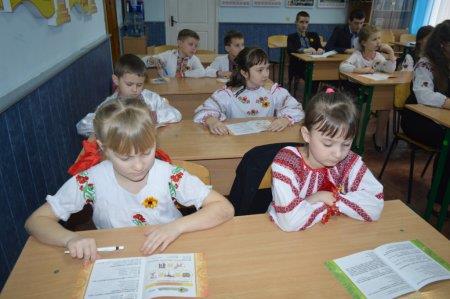 Участь учнів колегіуму у VII Всеукраїнській українознавчій грі "Соняшник"