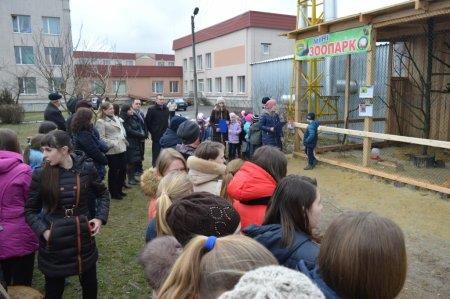 Відкриття міні-зоопарку «Пташине царство»