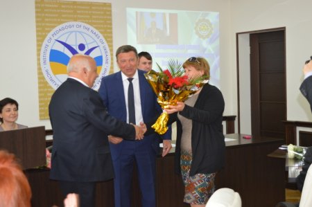вітаємо з нагородою