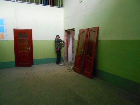 Перетворюємо шкільну їдальню разом