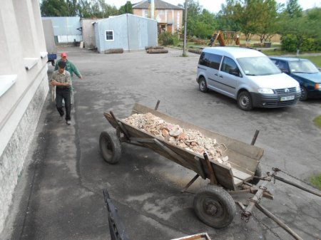 Перетворюємо шкільну їдальню разом