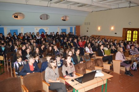 Зустріч із поетесою Л. Сай