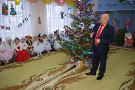 Новорічні ранки у дошкільних групах "Вулик"