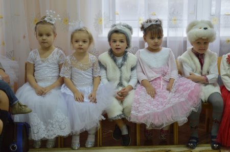 Новорічні ранки у дошкільних групах "Вулик"